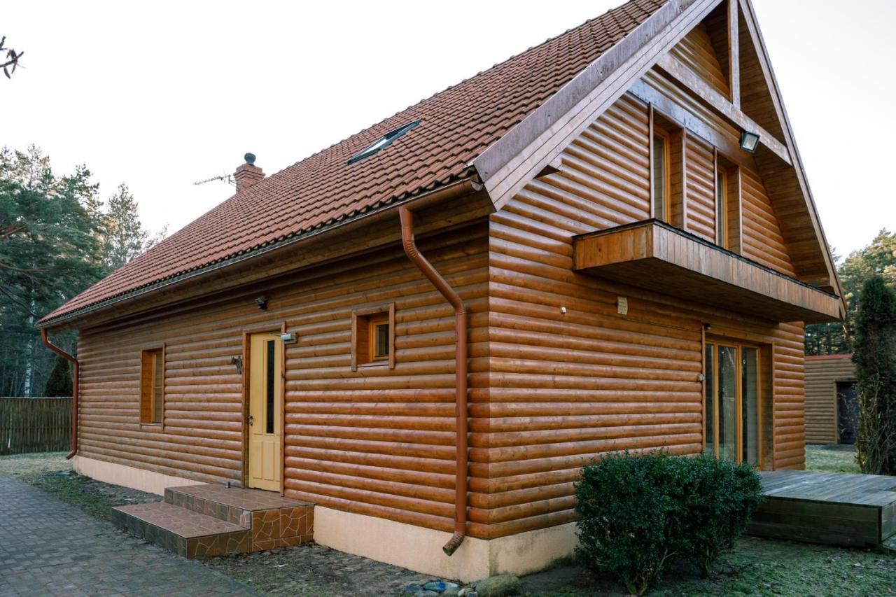 Bash Village House Ventspils Extérieur photo