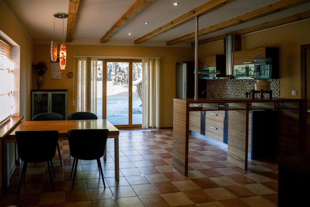 Bash Village House Ventspils Extérieur photo